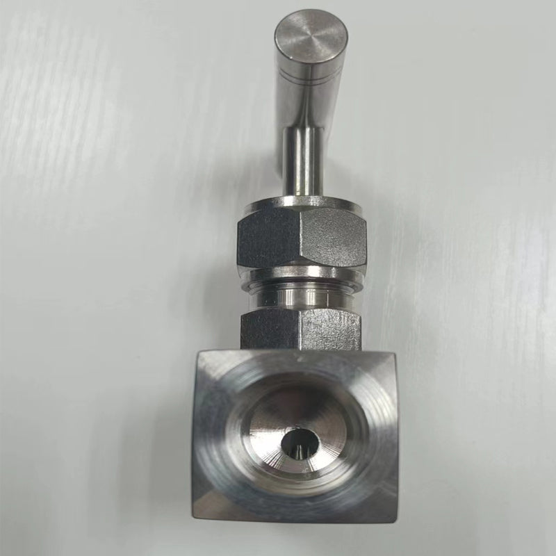 Threaded needle valve