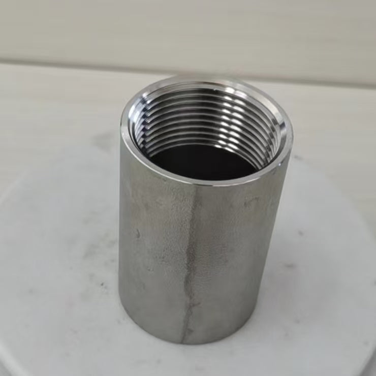 Stainless steel pipe fittings, full thread